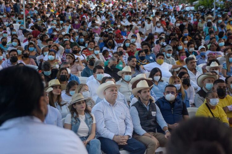 Va Truco por cosecha de votos