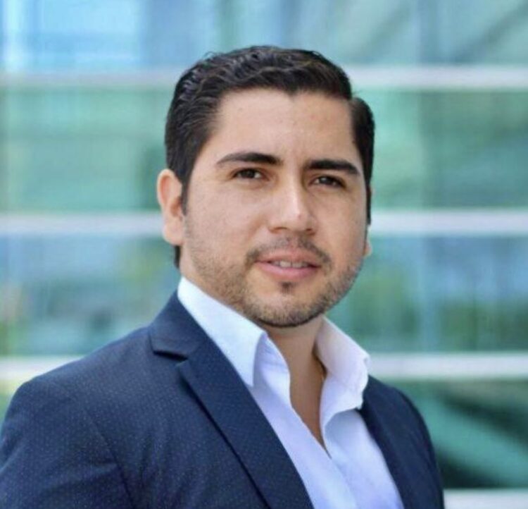 Por Tamaulipas, deja fracción panista y se va al PRI