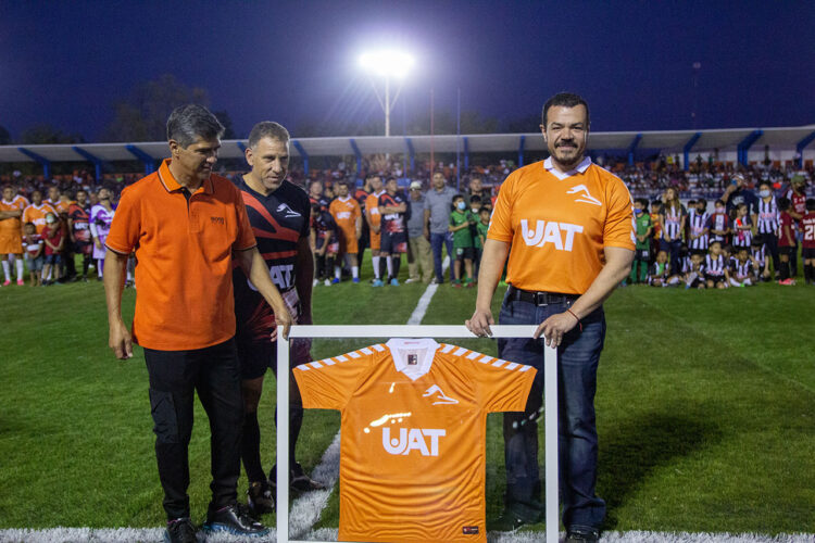 Rector inaugura remodelación de estadio universitario de la UAT