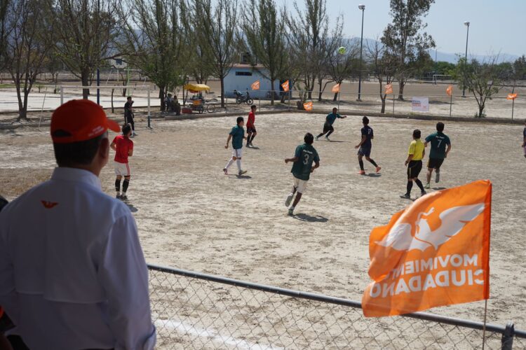 Promete Díez Gutiérrez becas de 10 para atletas