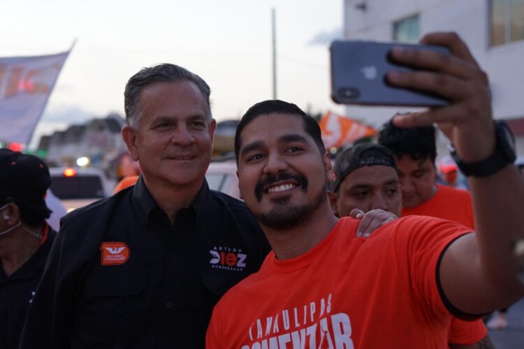 Guarderías gratis, ofrece Arturo Diez en su gobierno