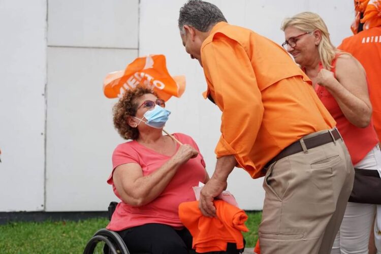 Las mujeres serán prioridad en mi gobierno: Arturo Diez