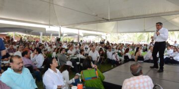 Andan desesperados, porque saben que están perdidos; Américo