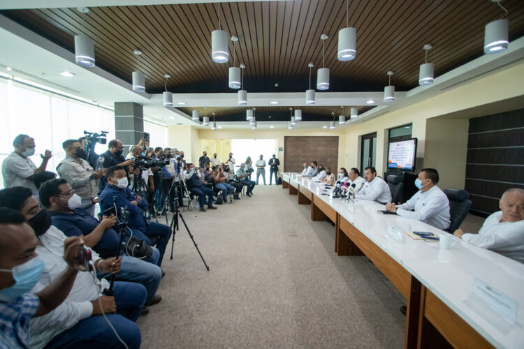 Anuncia Rector de la UAT beneficios para docentes de horario libre