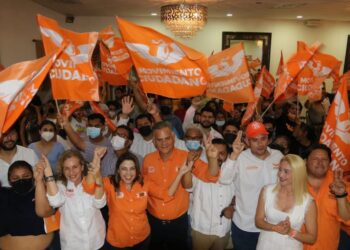 «Nuestra campaña crece de manera contundente»: Arturo Díez