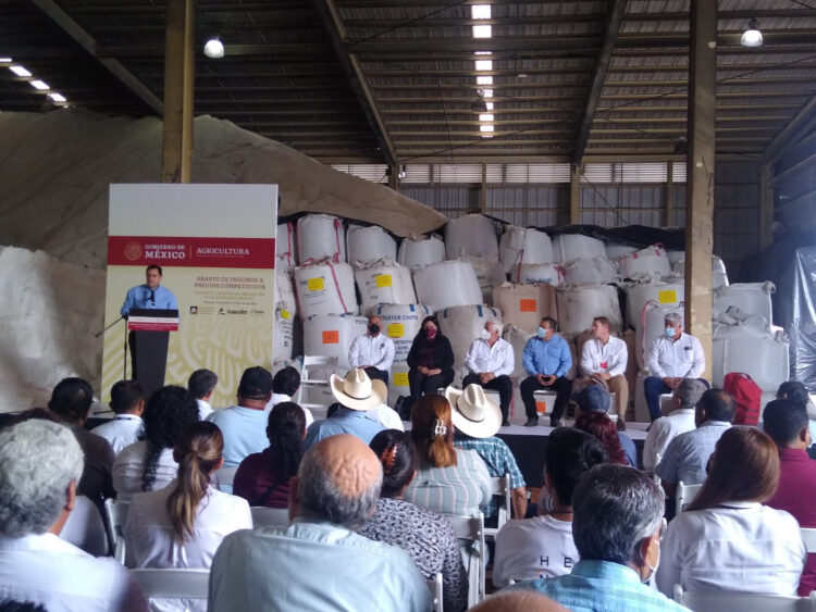 Llegan primeros embarques de fertilizantes de sulfato de amonio