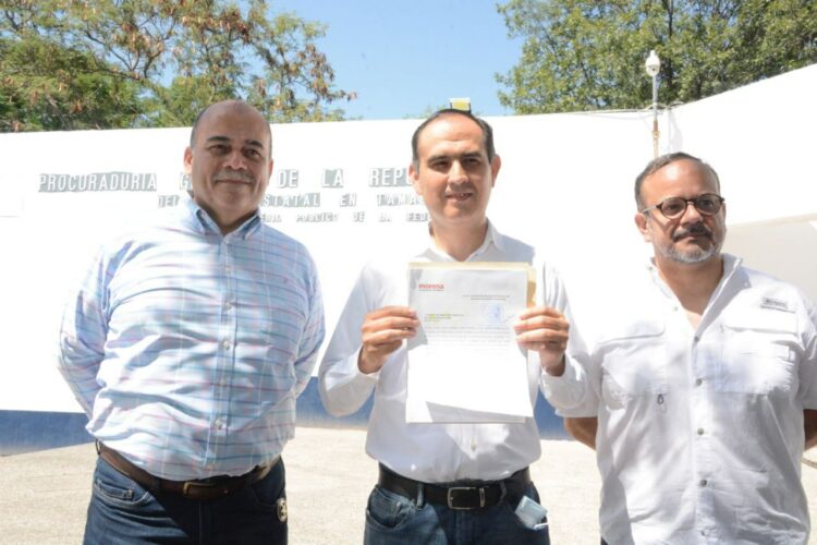 Ahora, denuncia Morena al PAN por compra de votos y algo más