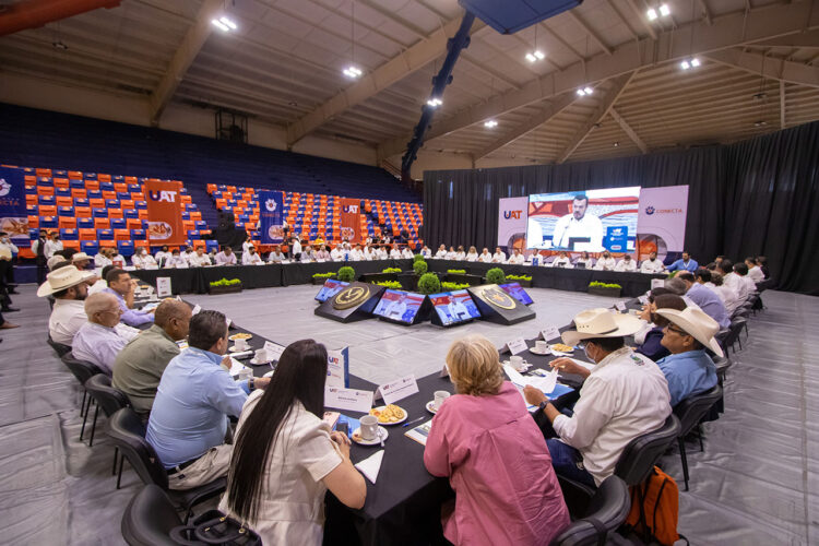 Inicia la UAT el encuentro Conecta con los sectores de la sociedad