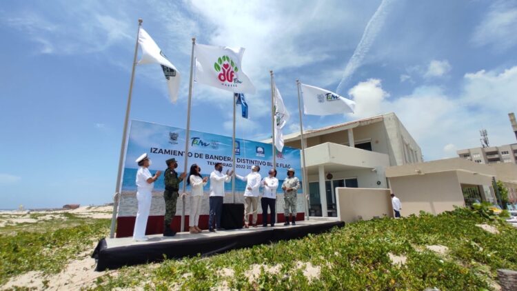 Izan Bandera “Blue Flag” a Playa Miramar