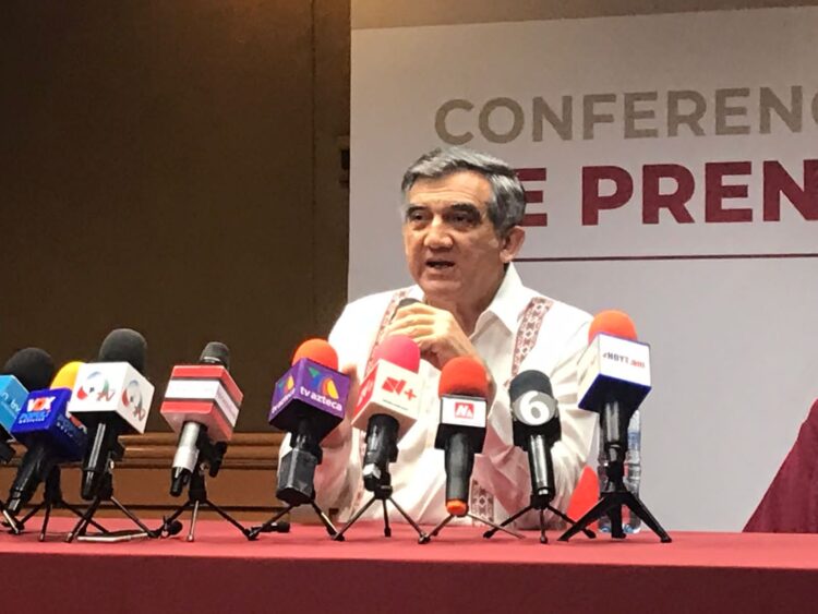 Va Américo Villarreal contra “agandalle” panista