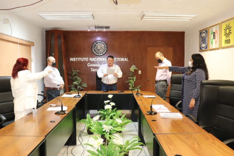 Toma protesta vocal de capacitación electoralista del INE Tamaulipas