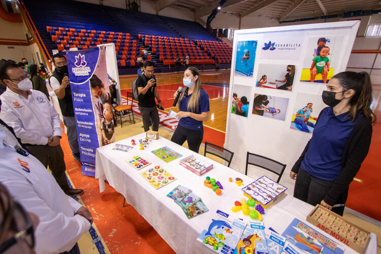 Realiza UAT feria de iniciativas ciudadanas