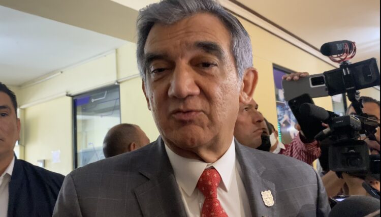 No hay persecución política contra Cabeza de Vaca: Américo Villarreal