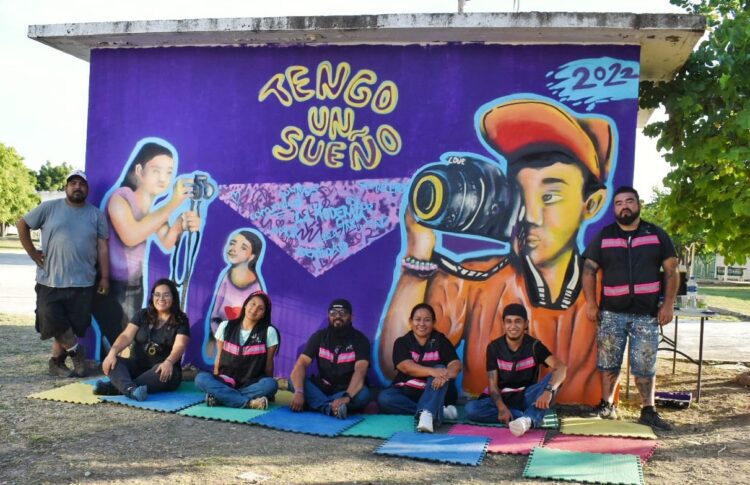 Exponen trabajo, talento y creatividad en  espacio deportivo de la Colonia Moderna