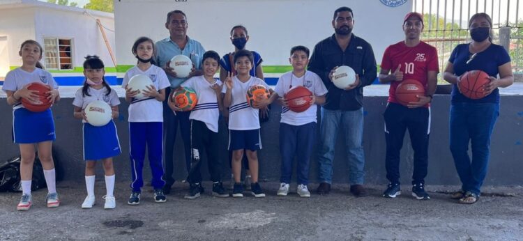 Le apuesta fuerte Lalo Gattás al deporte escolar