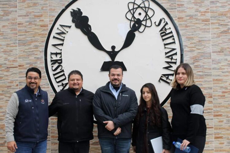 Reconoce rector creatividad de estudiantes en la UAM Reynosa Rodhe