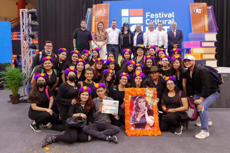 Reconoce rector el talento y creatividad de los estudiantes de la UAT