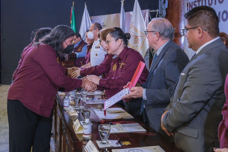 Regresan a clases 4 mil 500 alumnos del Tec