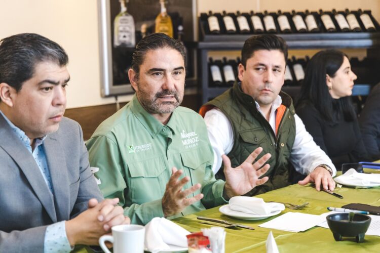 Promete Manuel Muñoz legislar a favor del medio ambiente