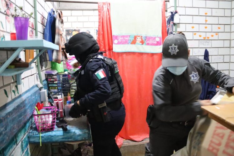 Realizan cateo en el penal de Altamira, encuentran desde celulares hasta muebles de madera