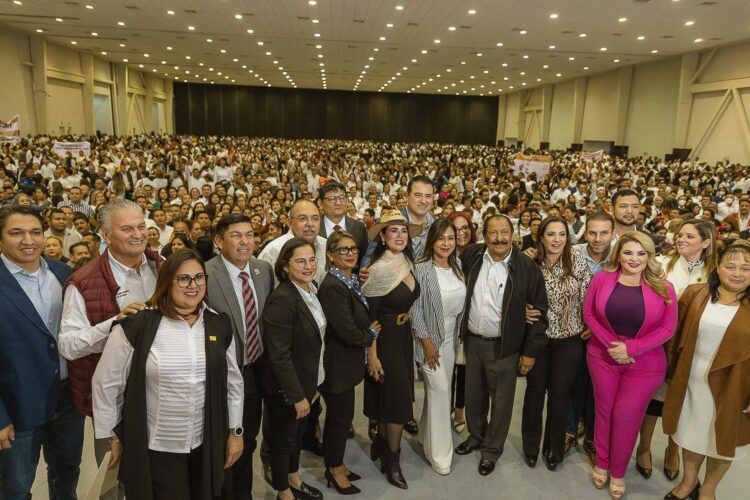 Se privilegia el diálogo para transformar la educación: Lucía Aimé