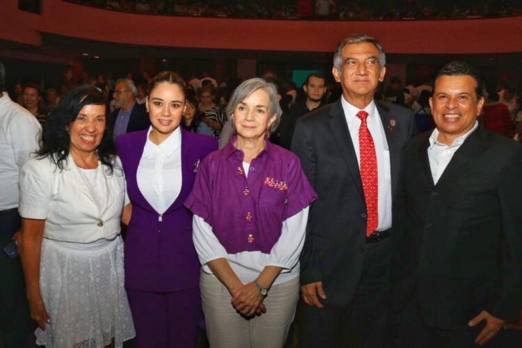 Acuerda Municipio con DIF Nacional y Estatal impulsar nueva estrategia de asistencia social.