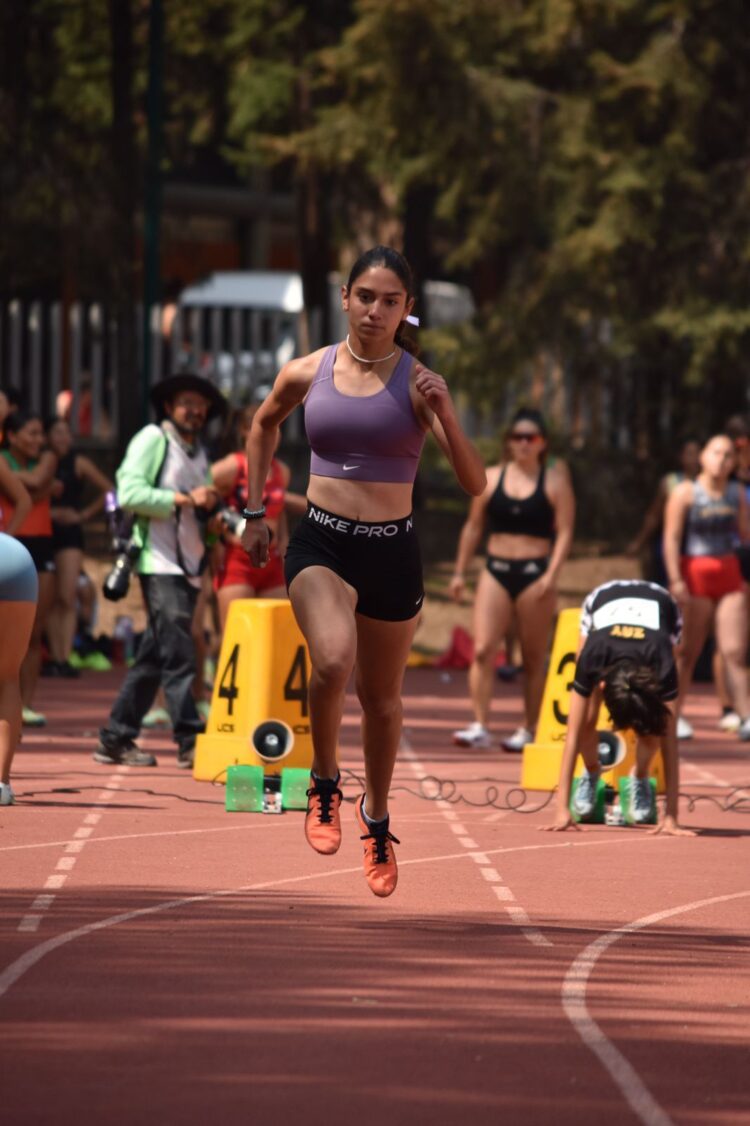 Asisten atletas tamaulipecos a competencia pre-regional