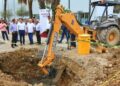 Supervisa Alcalde trabajos de rehabilitación de colector sanitario San Antonio.