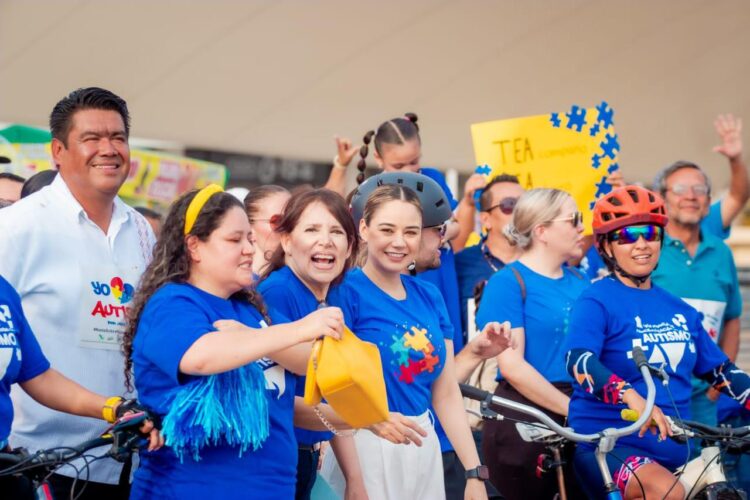 Camina Lucy con sociedad para crear conciencia sobre el autismo