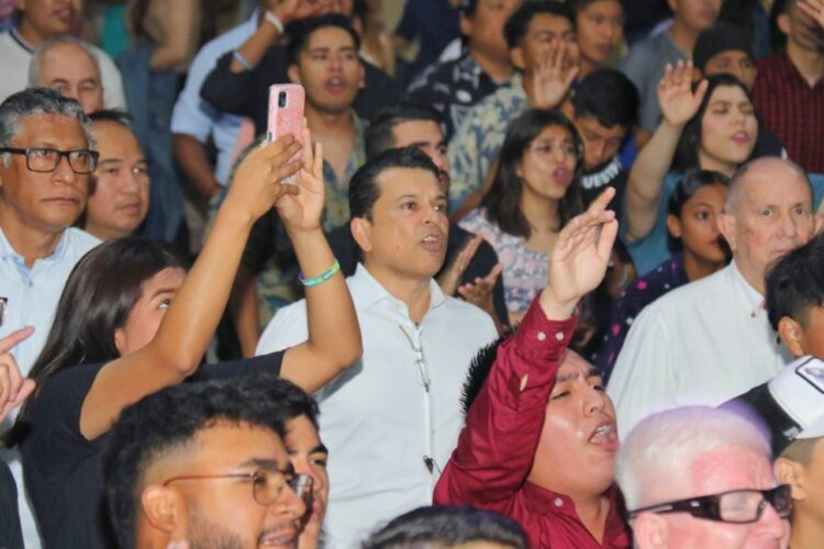 Asiste Gattás a Congreso Juvenil