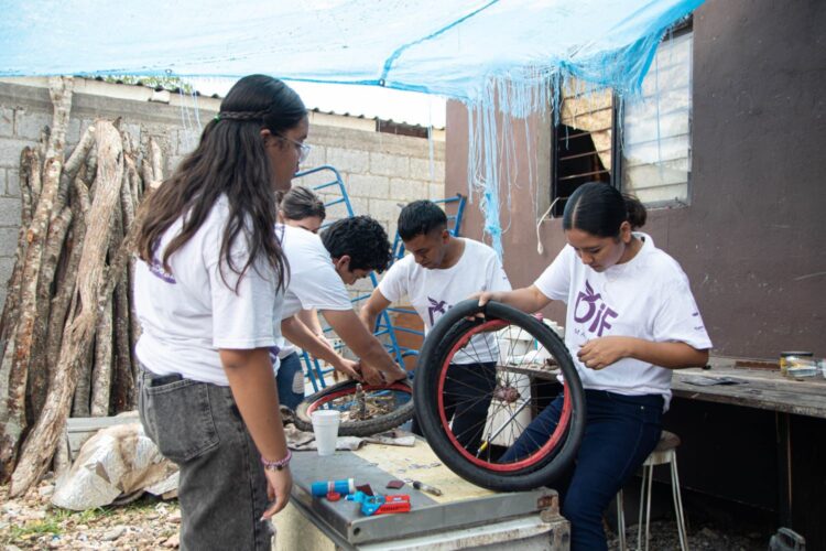 Jóvenes del DIF Tamaulipas llegan a zonas vulnerables