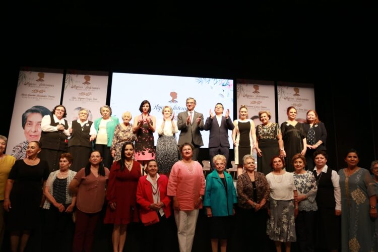 Reconocen a las mujeres victorenses más distinguidas del año