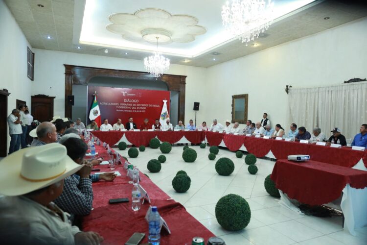 Gestiona Américo Villarreal apoyos federales para productores agrícolas