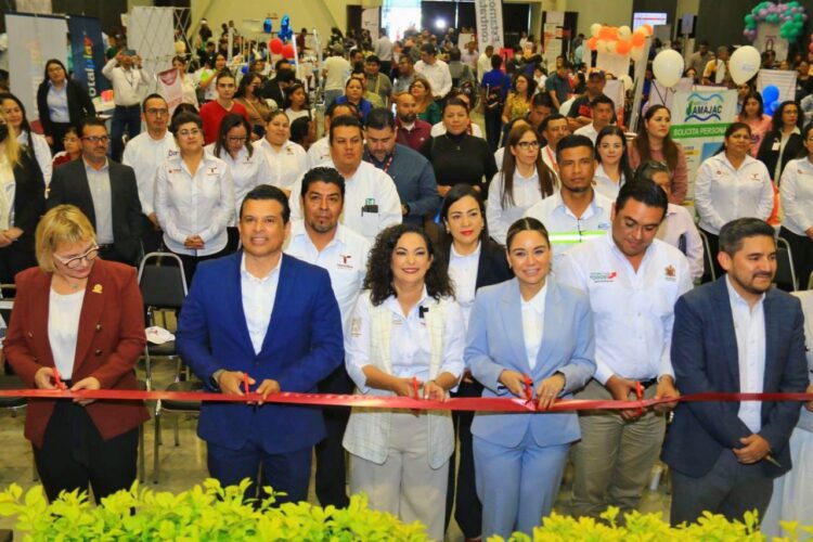 Bolsa de trabajo del Municipio genera más de 7 mil empleos.