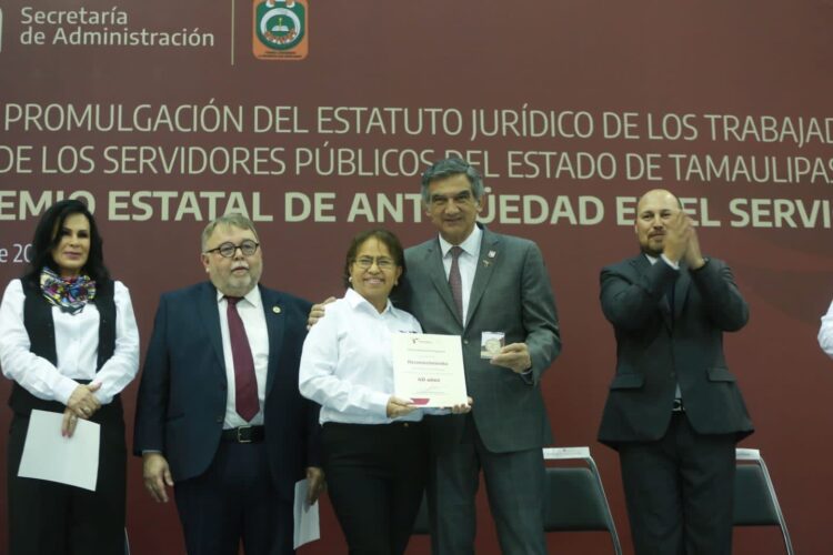 Mejora el gobierno del Estado las condiciones laborales de servidores públicos