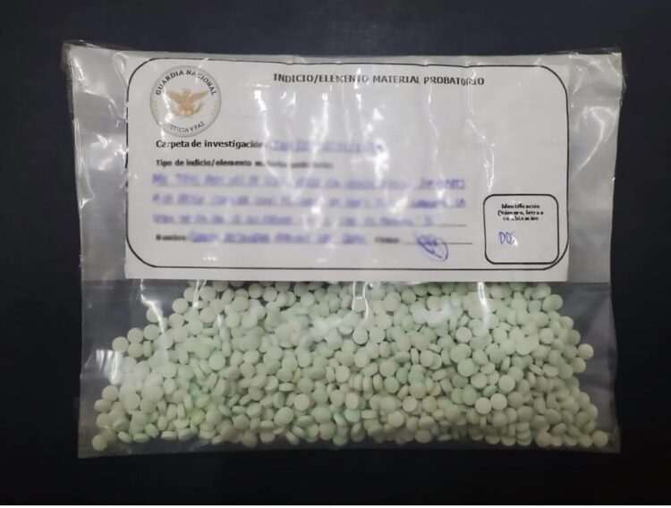 Investigan transporte de pastillas de fentanilo en Sonora