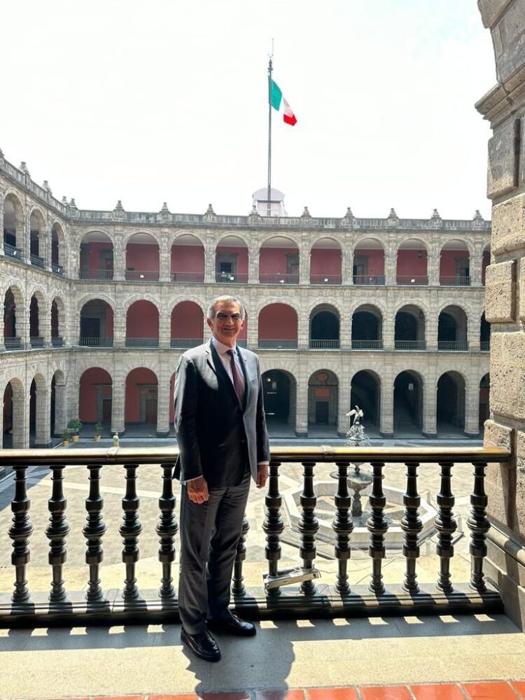 Participa el Gobernador en reunión sobre seguridad y bienestar en Palacio Nacional