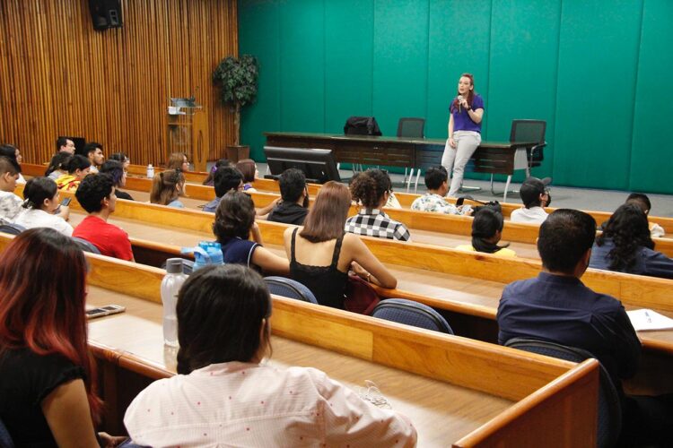 Realiza UAT programa académico Yo Comunico