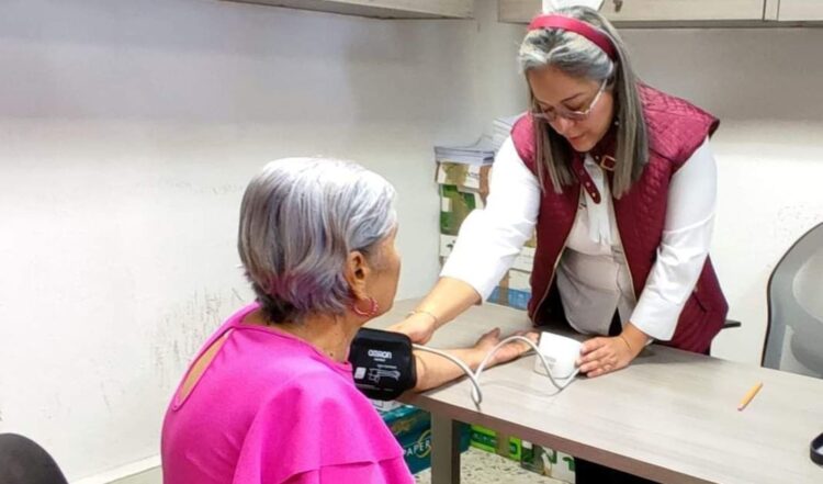 Rastrean a 470 personas en busca de casos de meningitis