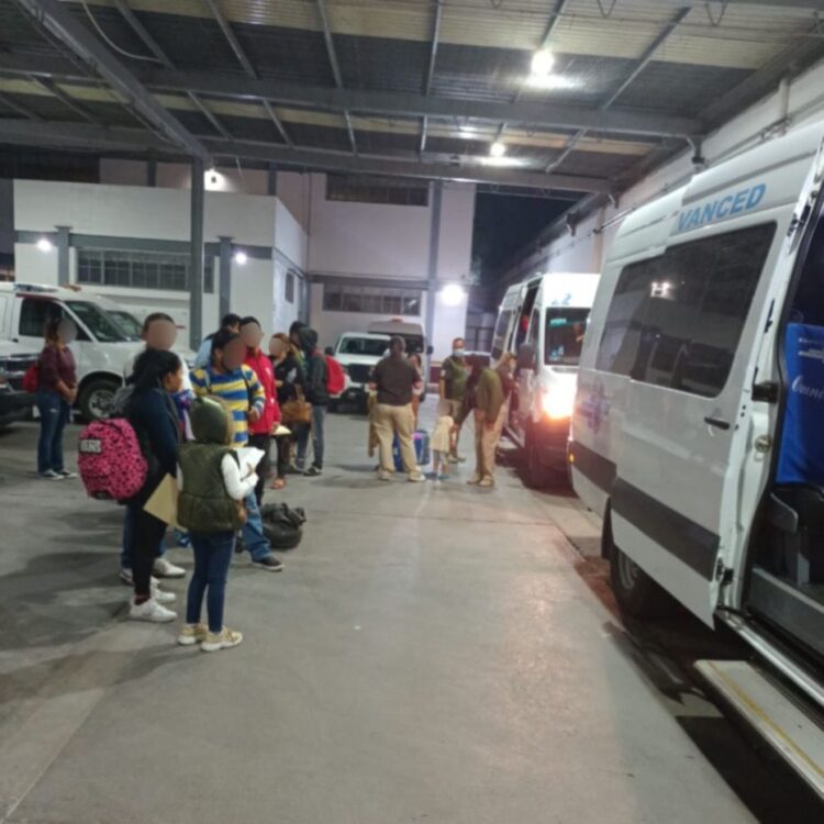 Entrega INM Tarjetas Humanitarias a 48 migrantes víctimas de delito