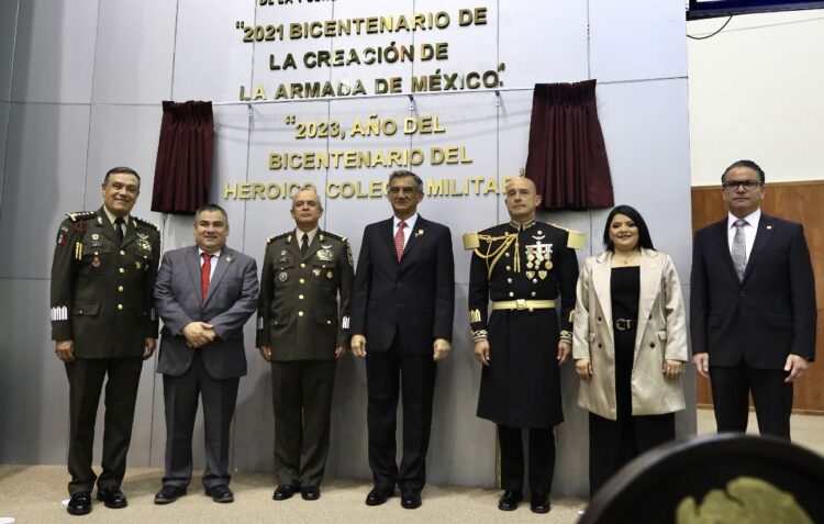 Devela Américo Villarreal letras doradas en el Congreso de Tamaulipas por bicentenario del Colegio Militar