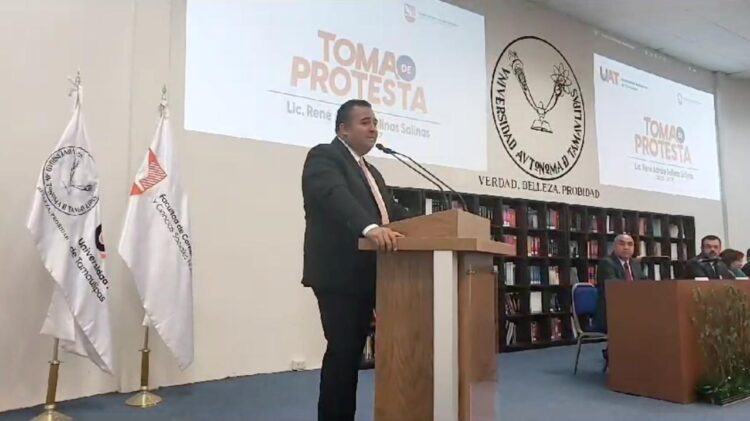 Asume René Salinas nuevo período directivo en la Facultad de Comercio de Nuevo Laredo