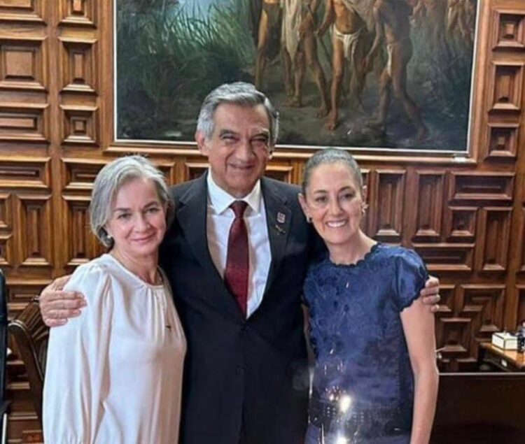 Felícita Américo a Claudia