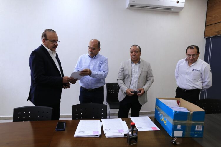 Presenta UIFE tres denuncias más contra ex funcionarios de la administración de Cabeza de Vaca