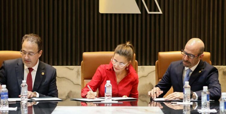 Tamaulipas y CAAAREM firman convenio para promover desarrollo aduanero y logístico