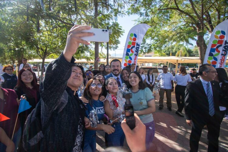 Celebra la UAMCEH UAT 52 años de formar profesionales de excelencia