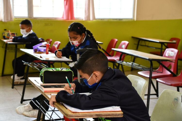 Licitan mobiliario para escuelas de Tamaulipas