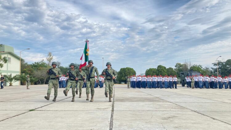 Concluyen 595 jóvenes y mujeres voluntarias su Servicio Militar en Tamaulipas