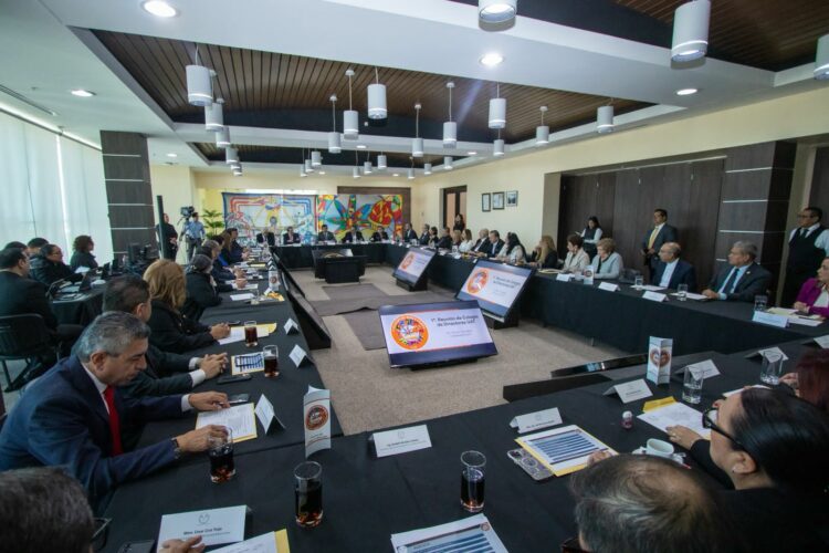 Reafirma Dámaso Anaya el compromiso de unir esfuerzos para la transformación de la UAT