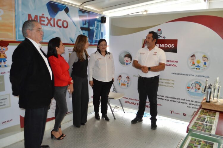 Recibe Museo Móvil del COTACYT prototipos donados por inventores tamaulipecos